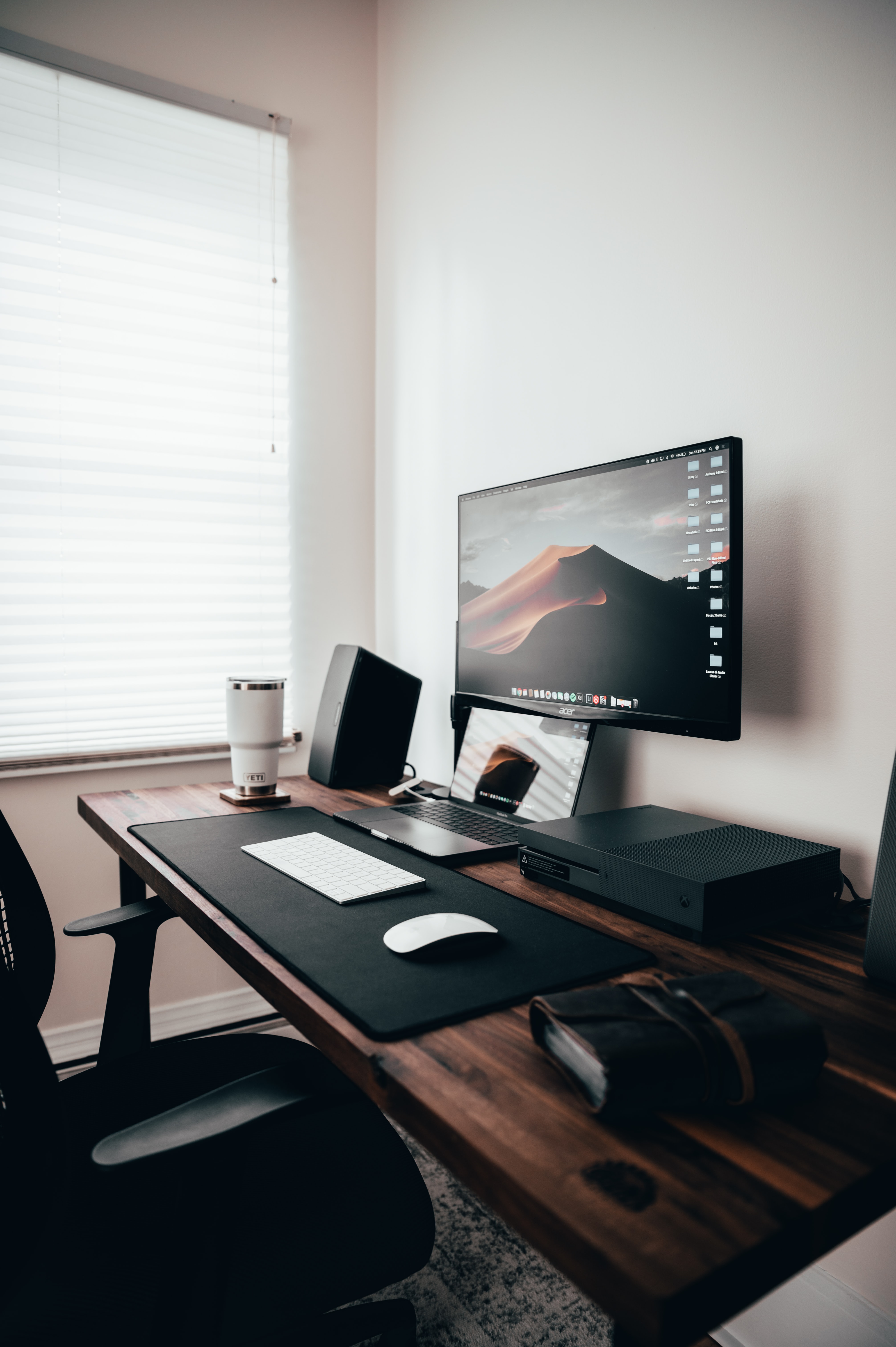 Ergonomic Office Desks